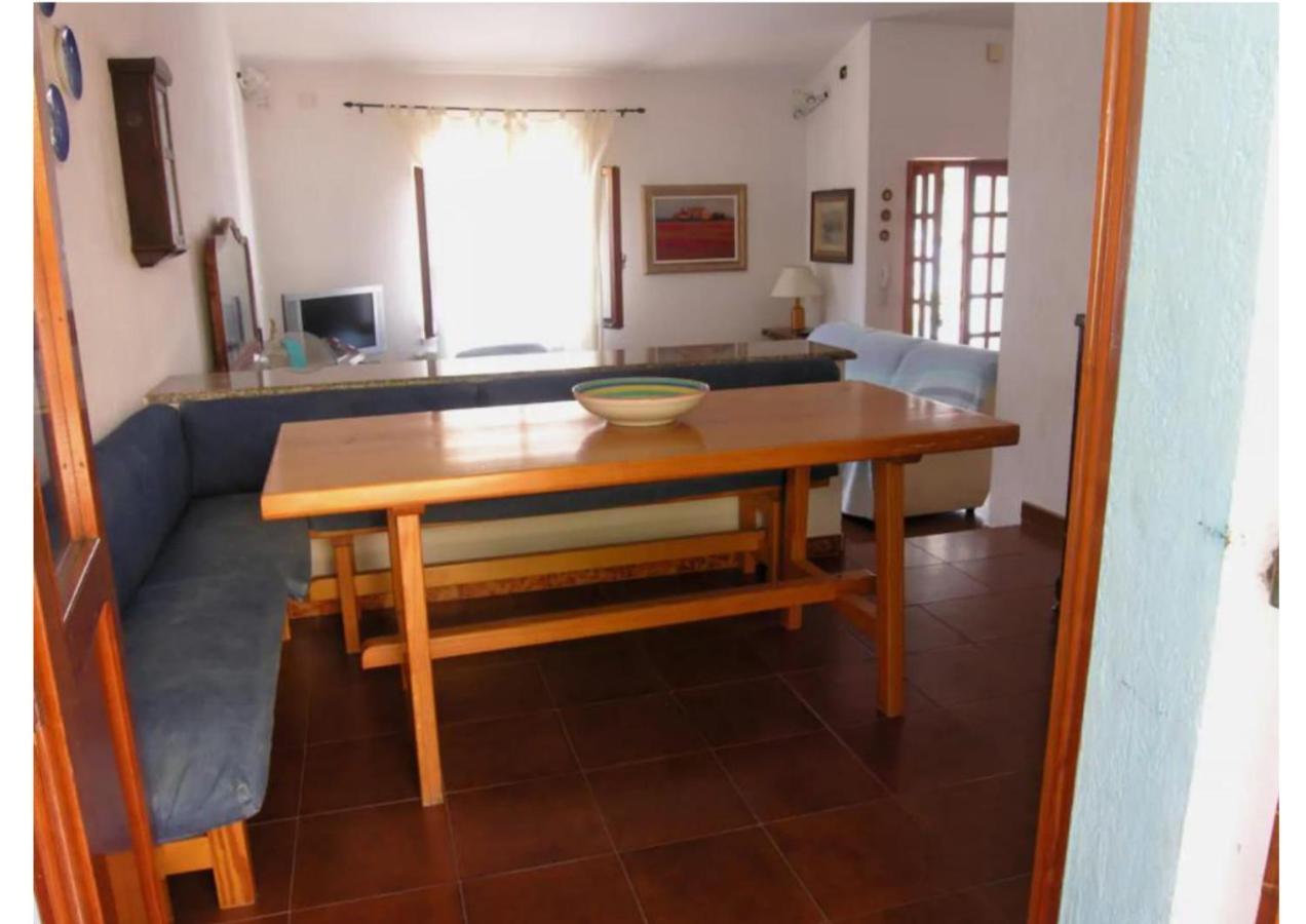 Casa Vacanze A Pochi Passi Dal Mare Ла Мадалена Екстериор снимка